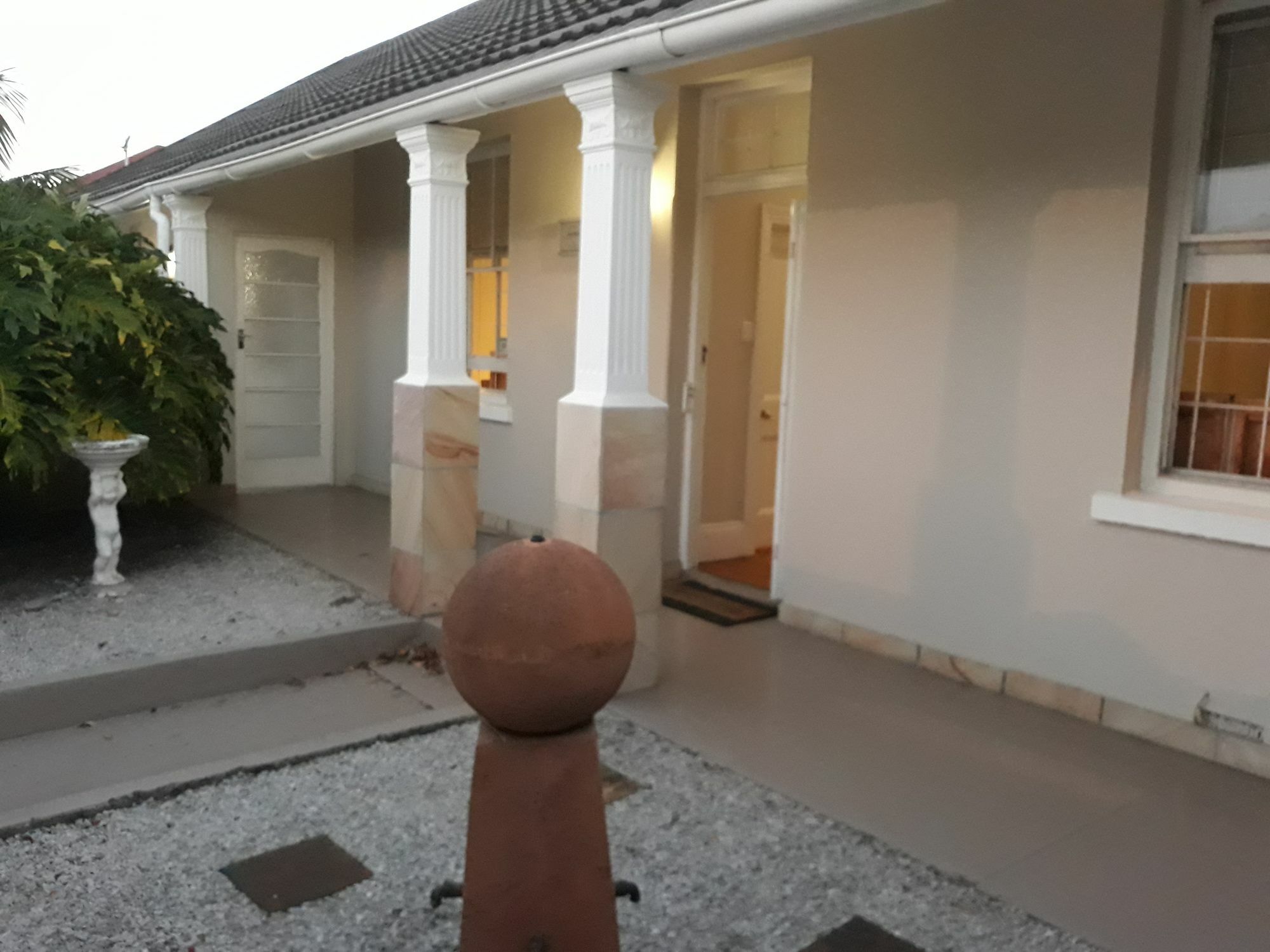 Guesthouse On Irvine Port Elizabeth Buitenkant foto
