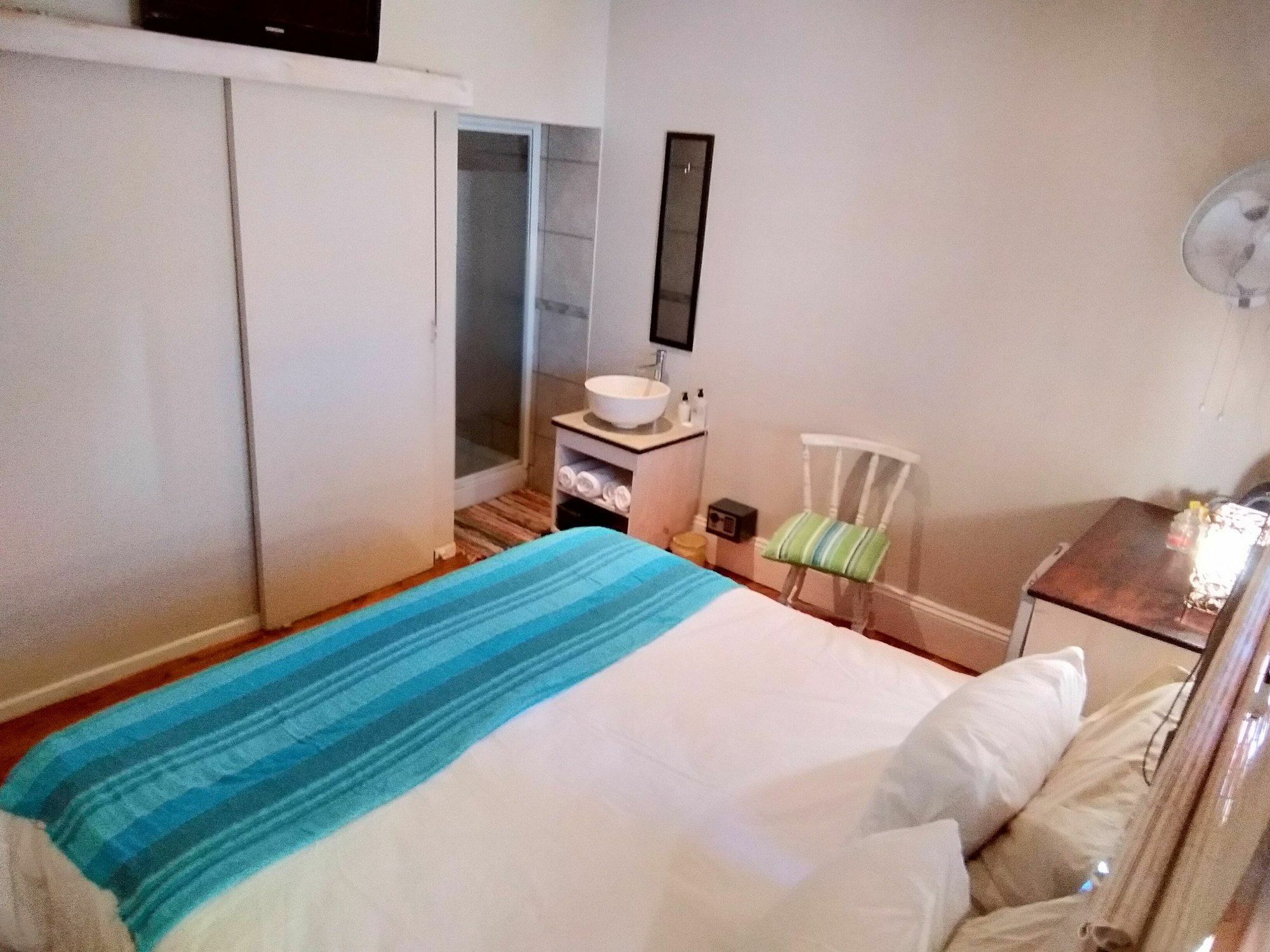 Guesthouse On Irvine Port Elizabeth Buitenkant foto